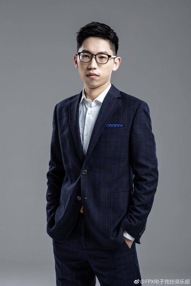 包含FPX翻盘C9,Crisp操刀奇招英雄翻盘强强对话八强赛,强势挺进下一轮的词条 包含FPX翻盘C9,Crisp操刀奇招英雄翻盘强强对话八强赛,强势挺进下一轮的词条