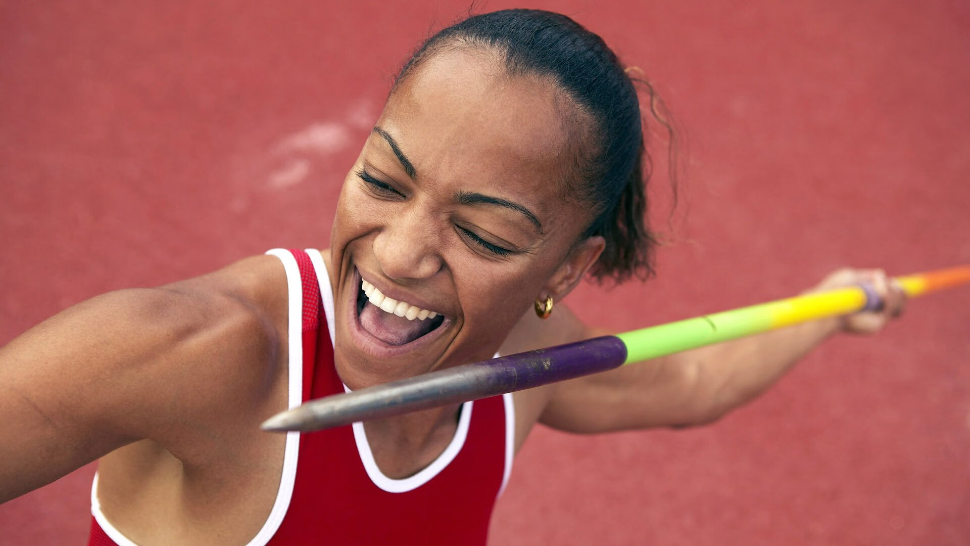 加纳小将撼动德甲巨人，阿尔瓦雷斯如何成为拜仁之夜的关键先生