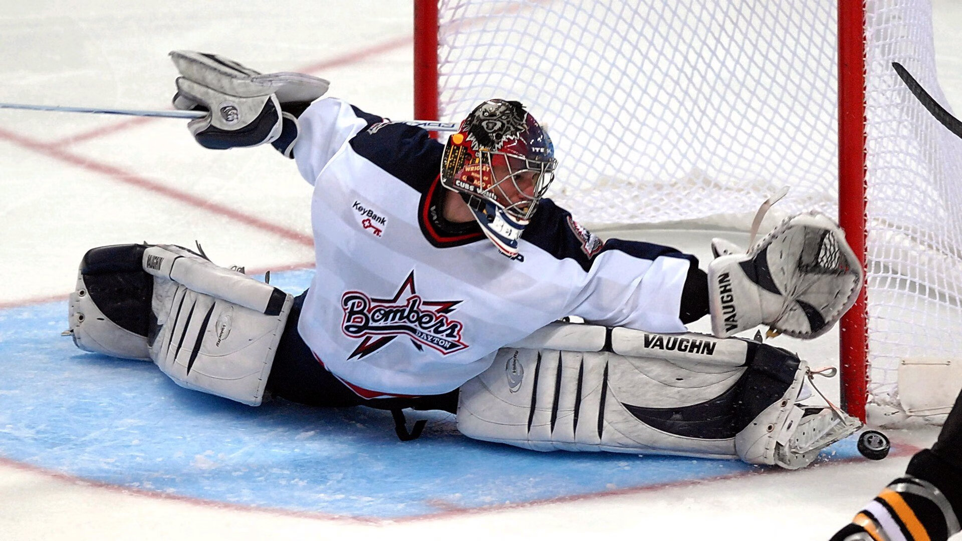 北非雄鹰展翅,突尼斯力克那不勒斯,东决关键战的战术革命