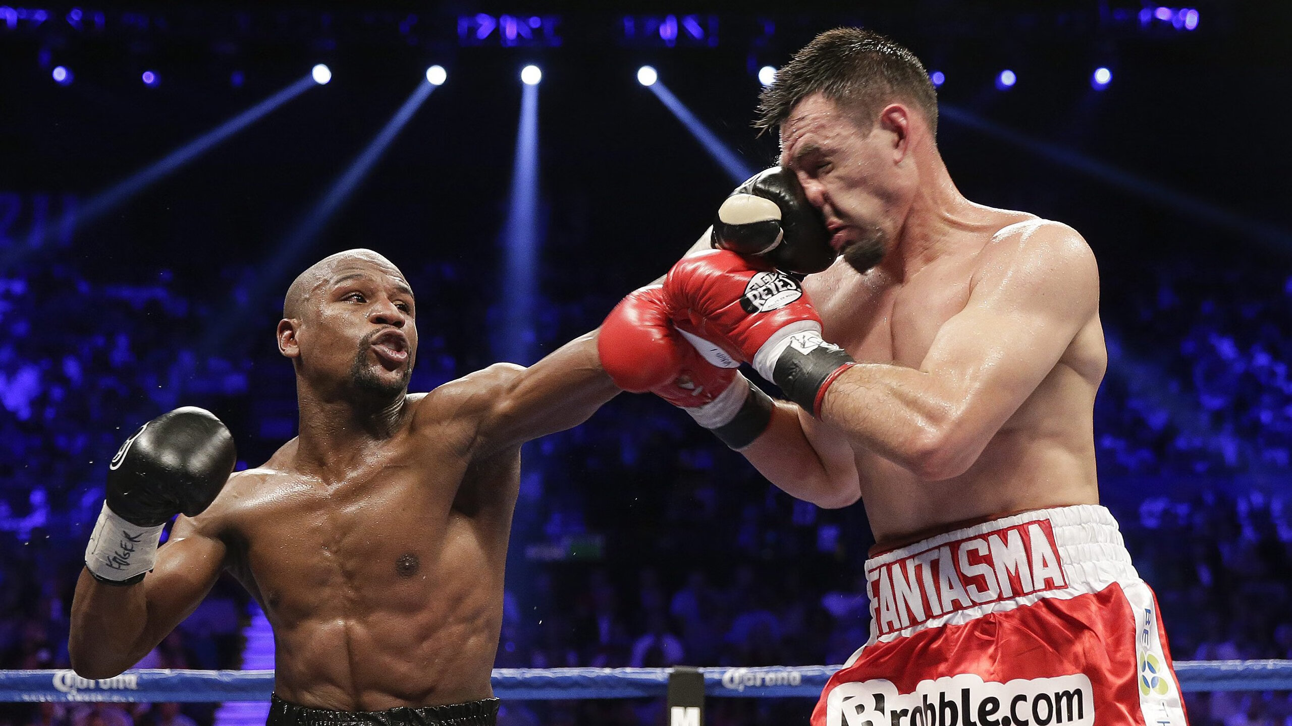 跨界绝杀,当湖人遇见英超,杜兰特如何接管比赛