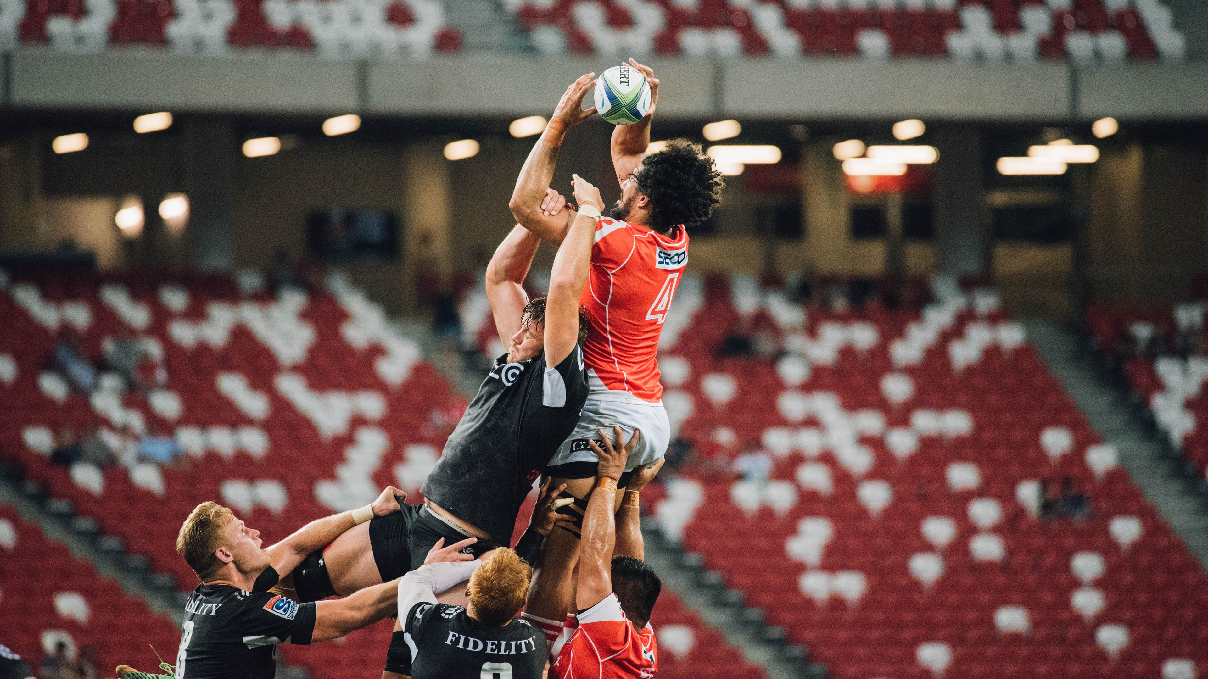 火箭连续得分压制掘金，欧文成为关键先生